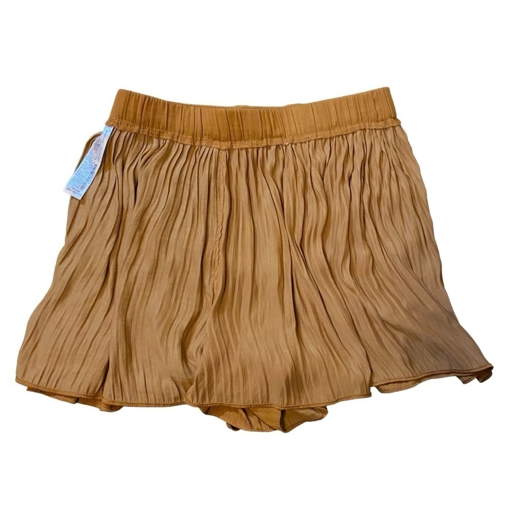 Zara Women's Pleat Short Stain Gold Color (see measurements for size) - Picture 8 of 12